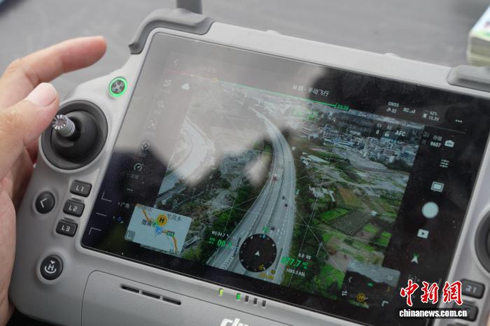 甘肃陇南“智慧交管”：为道路安全开天眼 让便民服务触指尖