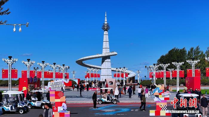 同江‘赫哲故里’国庆中秋游客量激增48%，文旅融合显成效