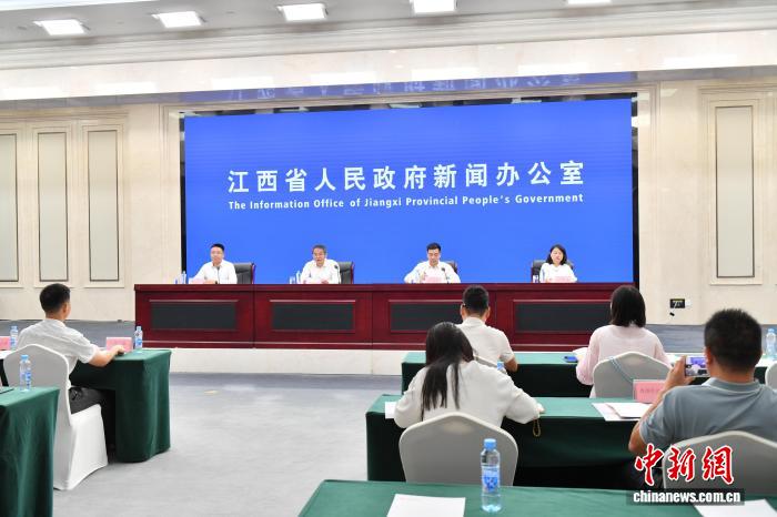 江西樟树：以药为媒 构建中医药产业生态圈新格局