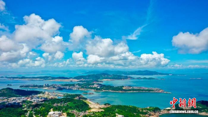 秋风送爽海鲜丰，浙江洞头老饕争相尝鲜