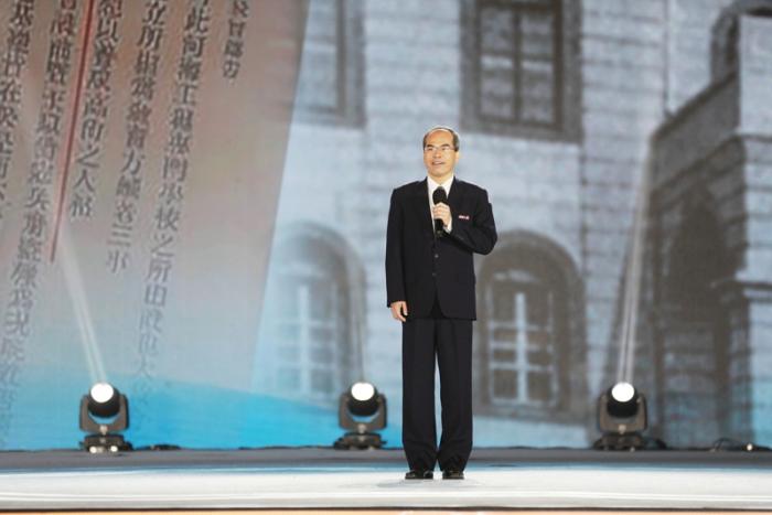 河海大学校长郑金海在活动现场