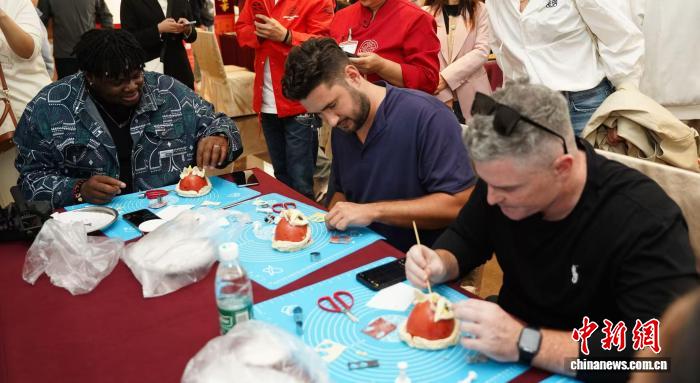 从“面醋煤”到“建筑宝库”：外籍博主发现不一样的山西