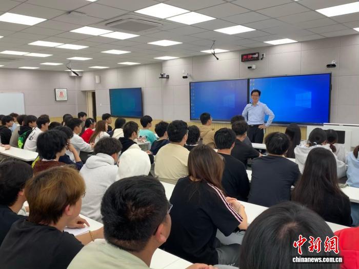 台湾学者黄柏翰南平深耕十三载：朱子学架起两岸文化桥梁