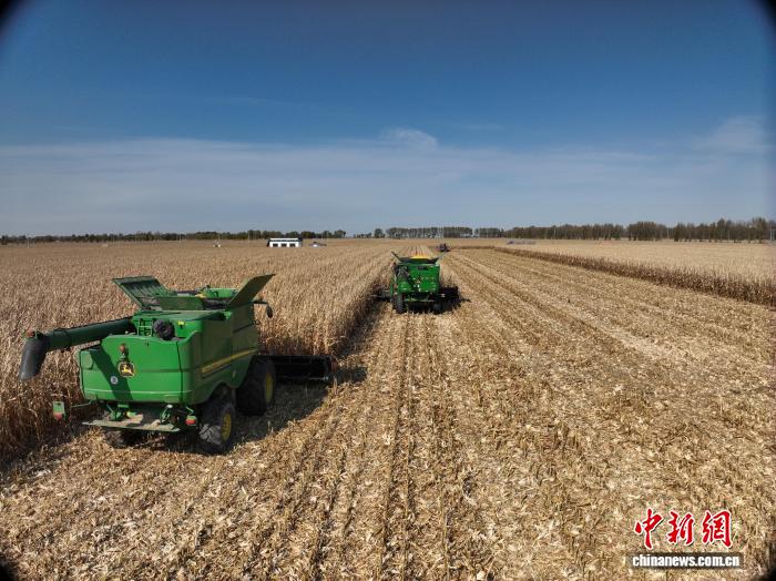 吉林推进玉米节水灌溉技术 让旱地变高产田