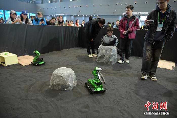 2025中国机器人大赛石家庄启幕 规模创新高引领智能科技潮流