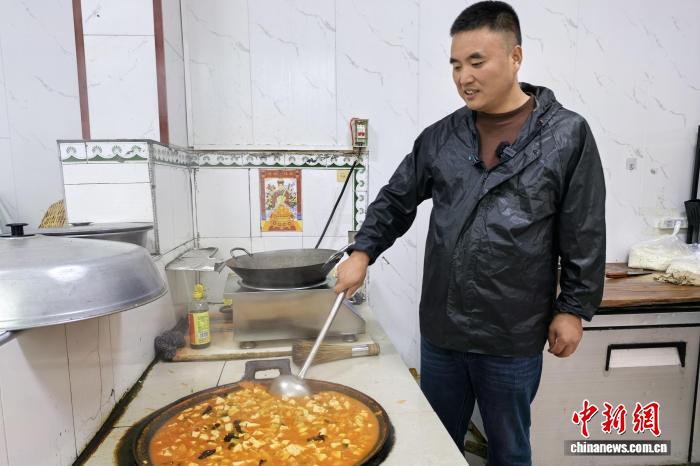 陕西村支书2元爱心餐：用‘一碗饭’温暖留守老人心