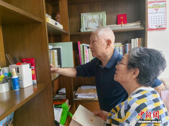 金立诚忆父金仲华：以行动践行新闻理想，身教传承家国情怀