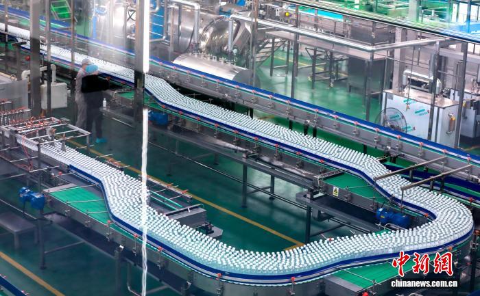 湖北丹江口：一库清水孕育百亿级水产业集群