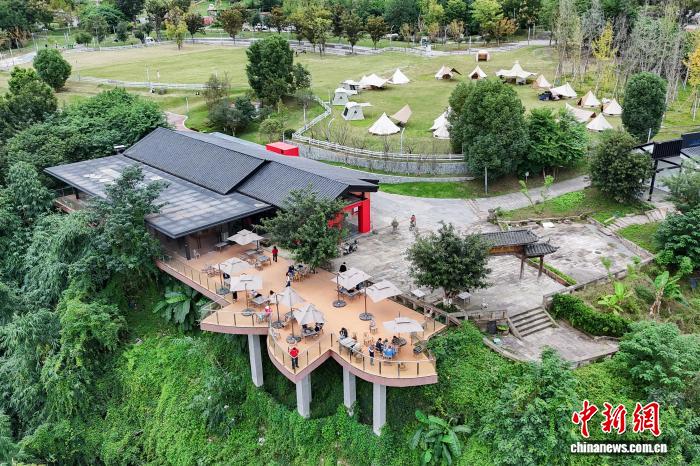 重庆嘉陵江湾‘公园+’升级：打造可游可赏可消费的幸福空间