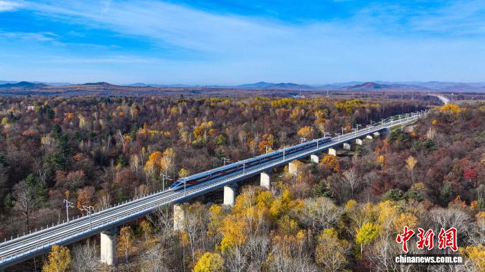 沈白高铁复兴号列车