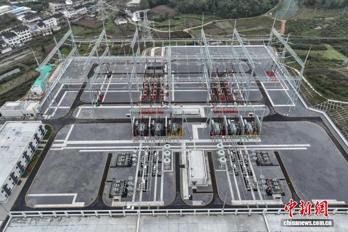 航拍500千伏金海湖变电站