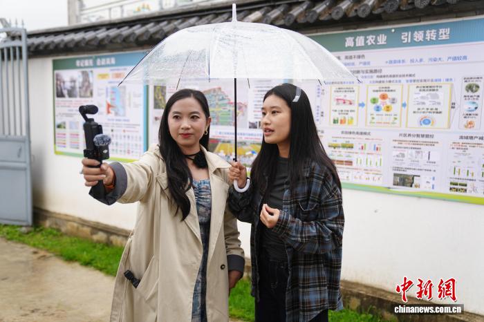 林金爽在古生村科技小院拍摄