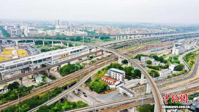 广湛高铁江大联络线电气化改造热滑试验圆满收官