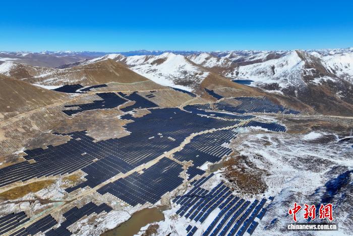 四川壤塘高海拔光伏电站投产，助力区域能源结构优化