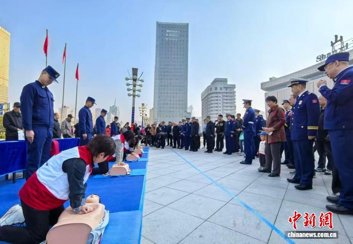 山西两日连救两命：AED急救设备与培训显神威