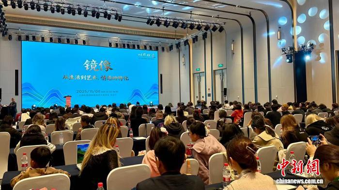 跨越海峡的瓷韵共鸣 两岸陶艺文化交流展在沪启幕