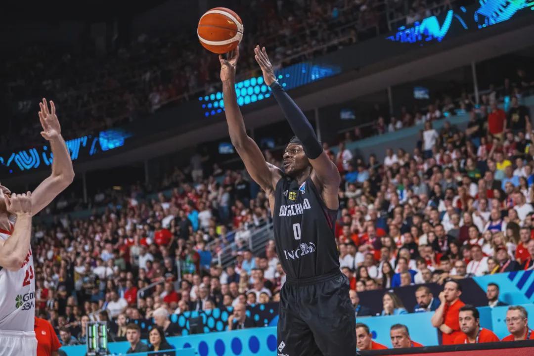 湖人39号秀邦加闪耀欧洲杯！MVP+DPOY双料荣誉，重返NBA在望