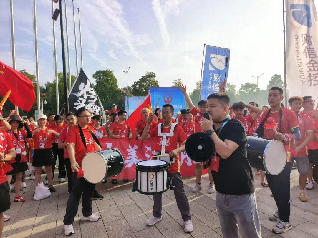 岳阳湘超联赛燃情开赛，足球与城市魅力完美交融
