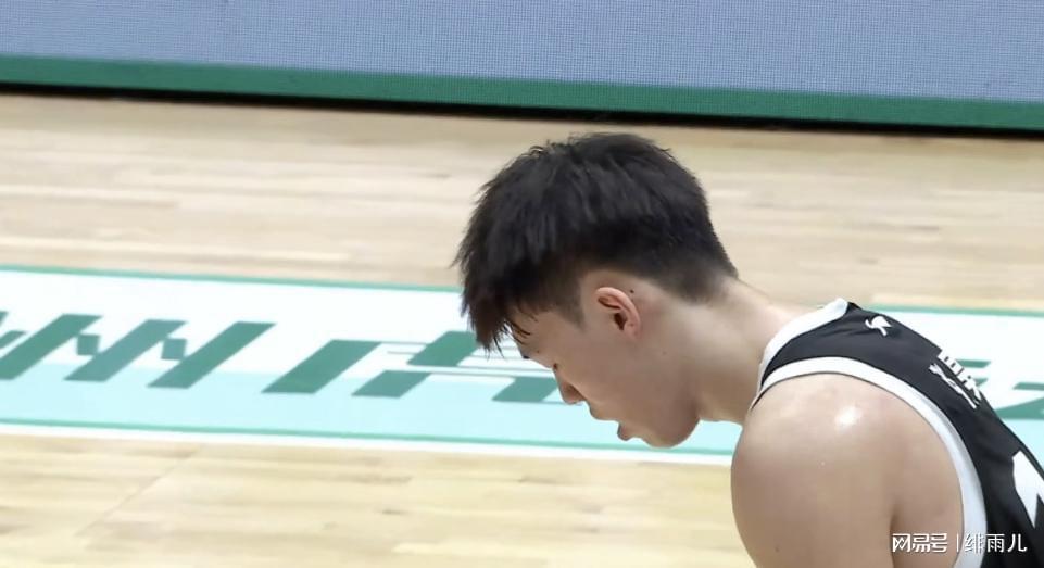 广东锋线新星崛起！张昊成杜锋三号位核心答案