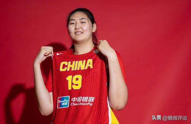 山东女篮重金签约张子宇，新赛季剑指WCBA总冠军