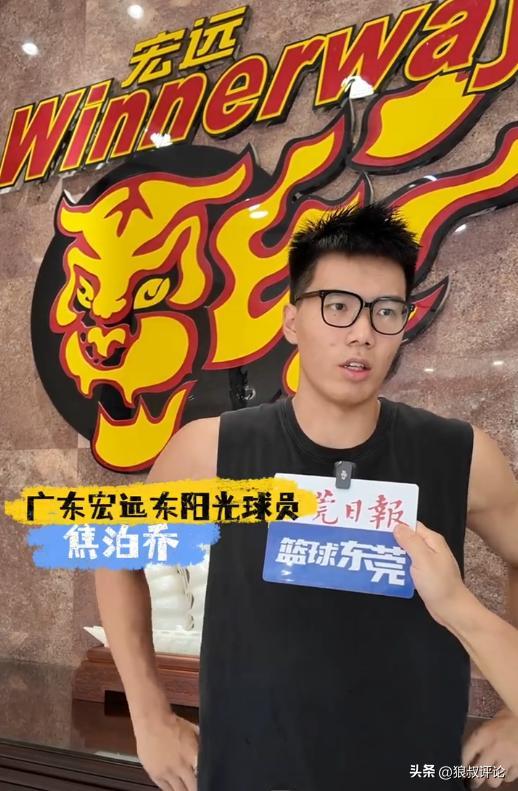 焦泊乔热身赛备战状态：杜锋谨慎护伤，新赛季内线担当待发