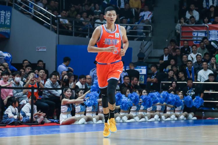 CBA夏联东营站：山东男篮88-69力克山西，陈林坚16分领衔