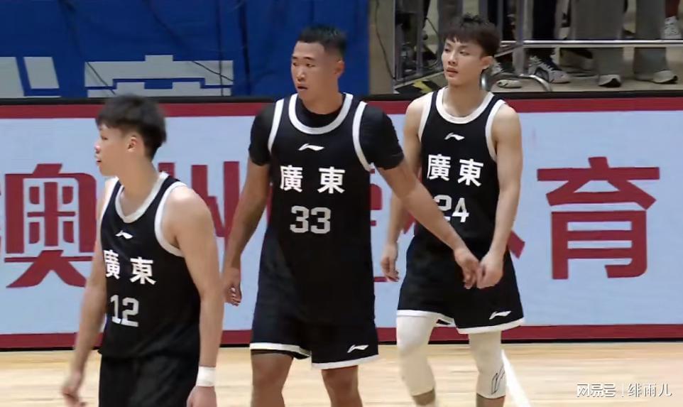 CBA锋线新星张昊崛起！广东队争冠再添王牌利器