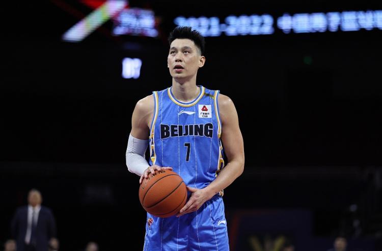 林书豪CBA生涯遭国内球员恐吓 经纪人揭露背后真相