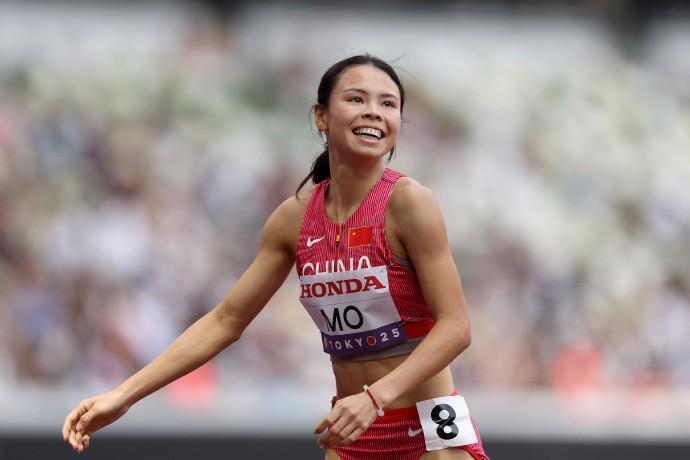莫家蝶54秒63创佳绩，中国女子400米栏16年后重返世锦赛半决赛