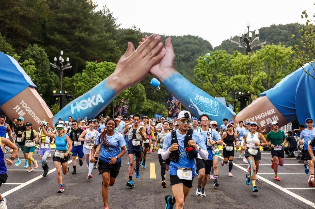 越野跑为何爆火？我们与不同层级跑者深入对话