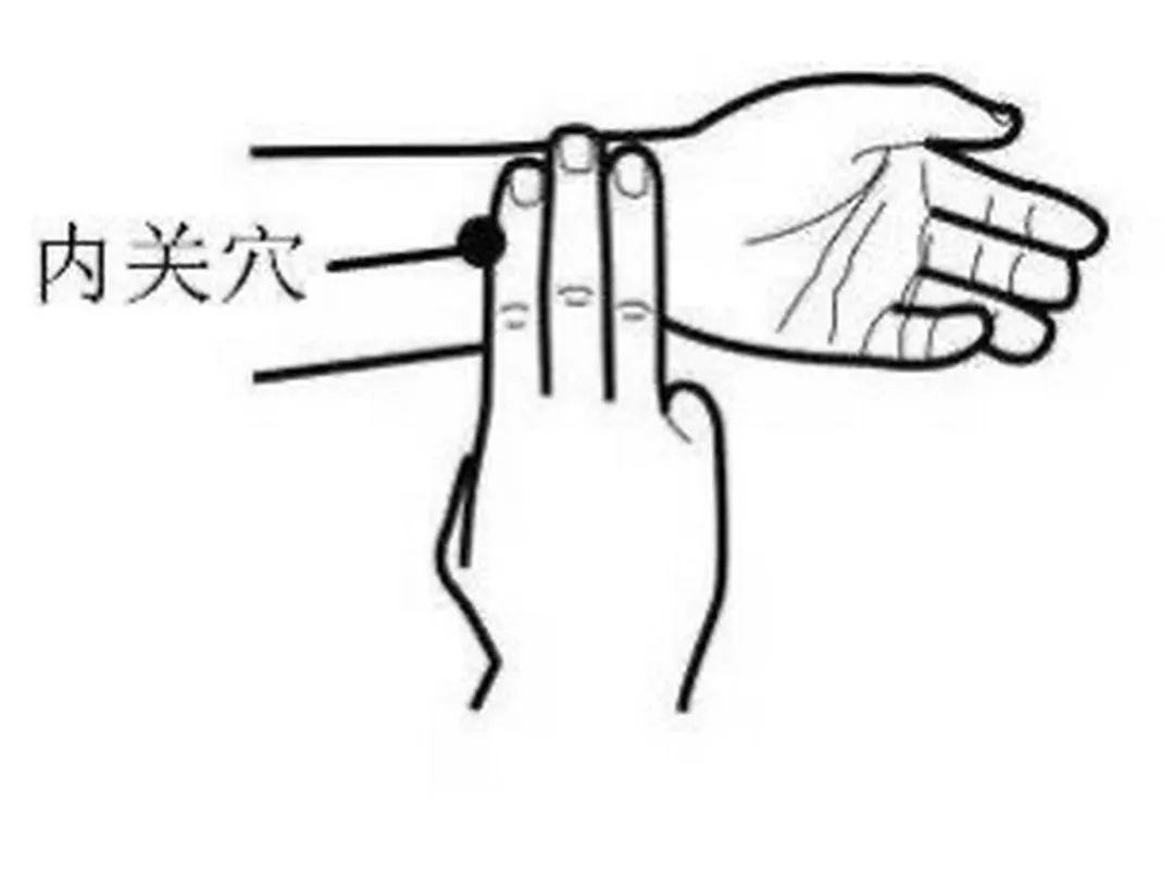 汗液异常或为心脏预警！这4种出汗情况需警惕