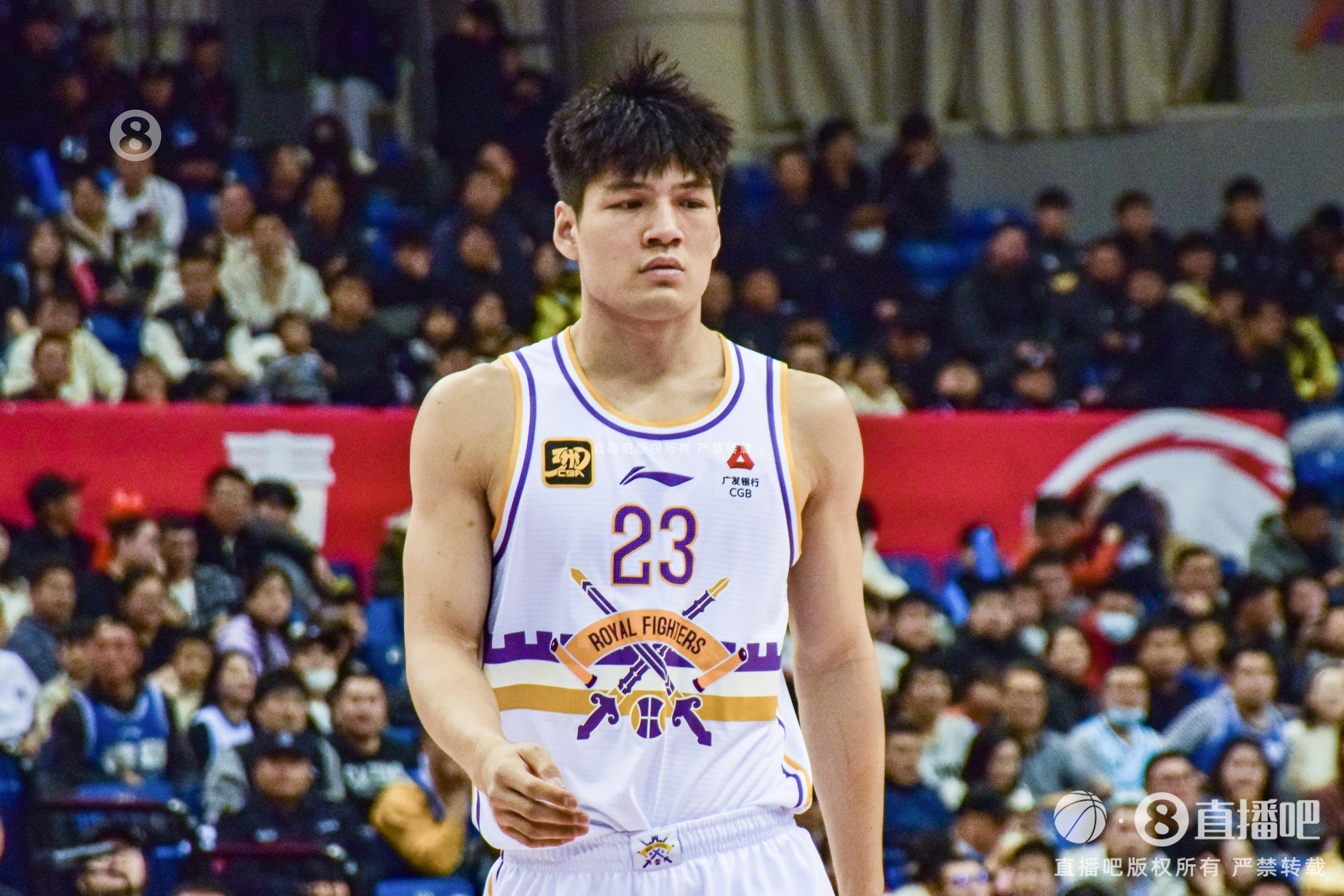 广东宏远1500万签陈国豪 焦泊乔交易计划待执行