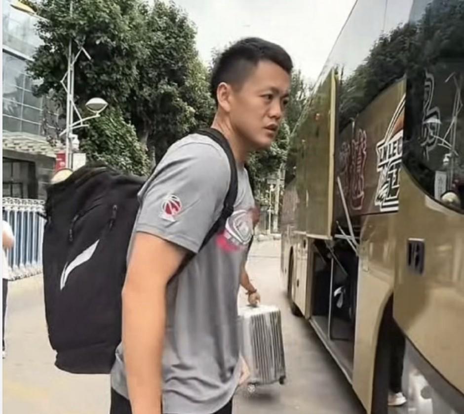 姜宇星本周末四国赛首秀，加盟辽篮引期待
