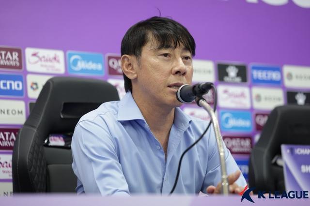 申台龙谈亚冠赛：成都蓉城全主力出战，蔚山HD如何应对？