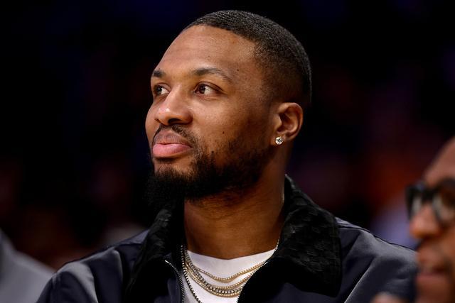 利拉德谈NBA：社媒时代人才发掘更透明，进入联盟门槛降低
