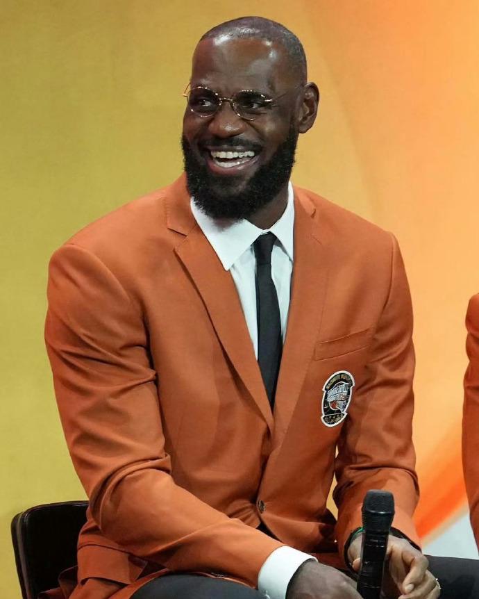名记爆料：詹姆斯或迎NBA最后一季，将组建国际篮球联赛