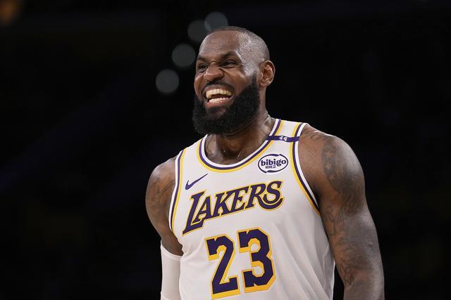 NBA高管预测：詹姆斯或战至2026-27赛季，退役条件曝光