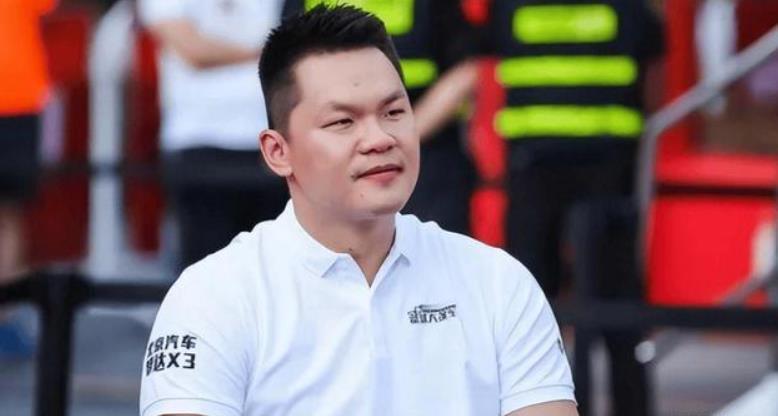 广东宏远引援新动态：萨姆纳与法耶二选一，朱芳雨面临抉择