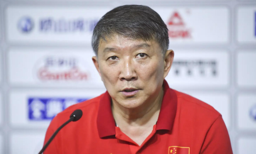 宫鲁鸣铁腕决策：拒召李梦，16大主力出征热身赛
