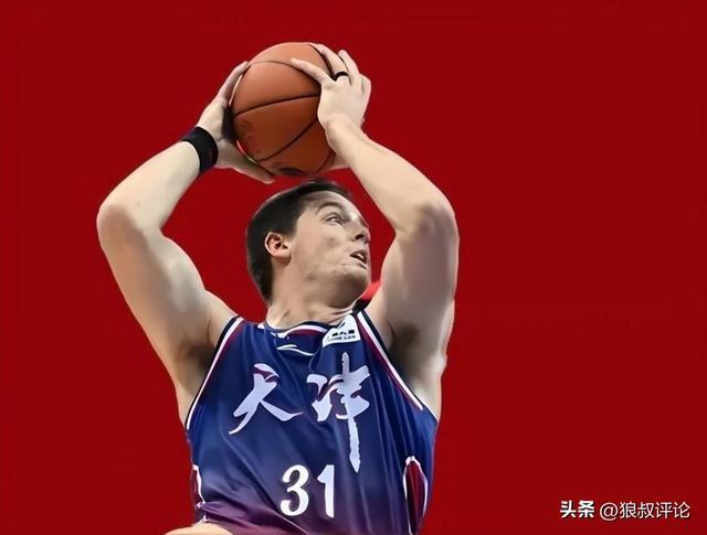 CBA詹姆斯续约天津男篮！上赛季场均24+14，归化传闻再起
