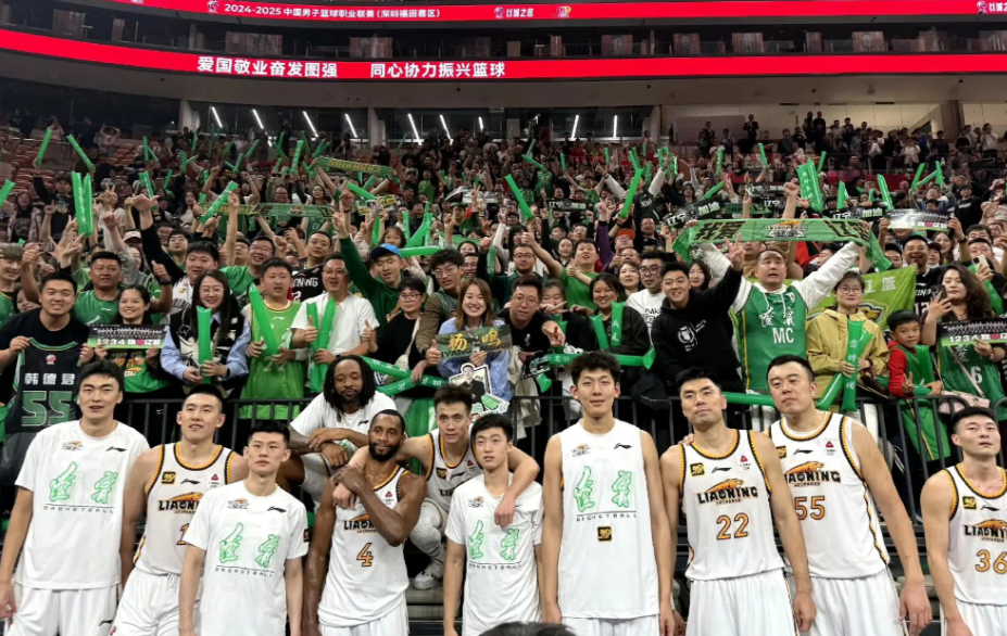 辽篮或签NBA级神锋！杨鸣组双塔冲冠，新赛季6队争霸格局