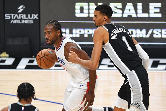 ESPN揭秘：快船因小卡伤情保密陷入恐慌，重蹈马刺覆辙？
