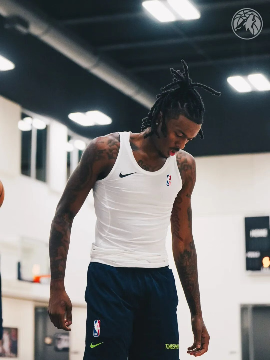 从最佳新秀到边缘球员：海兰德三年沉浮，NBA生涯何去何从？