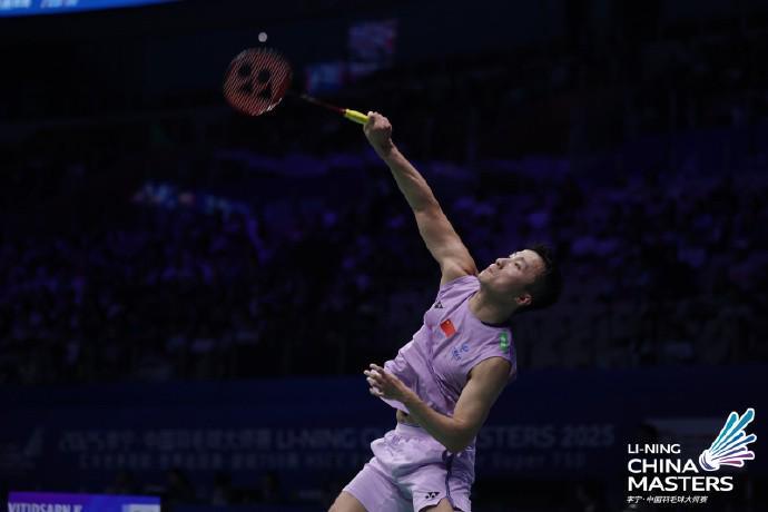陆光祖0-2负于昆拉武特，止步中国羽毛球大师赛男单八强