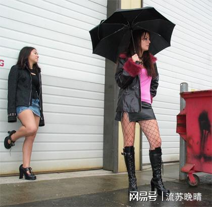 色情行业盈利下滑：经济危机的潜在预警信号？