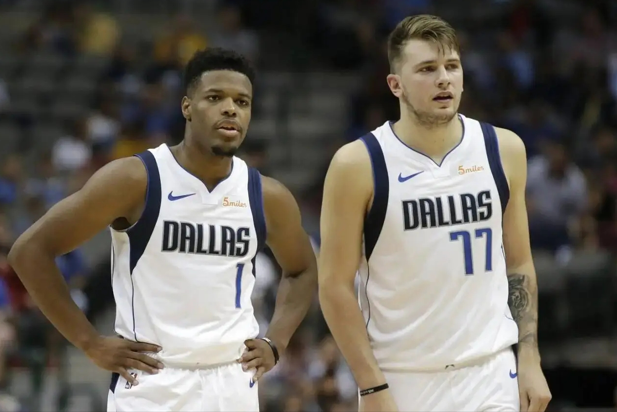 NBA一夜四笔签约：东契奇旧日搭档回归，字母哥兄长加盟雄鹿