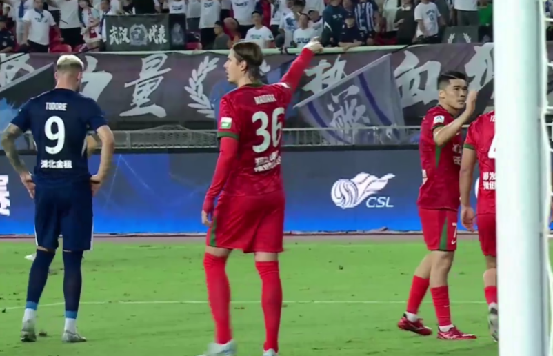 2-0！河南队小个子外援头球建功，武汉三镇主场告负
