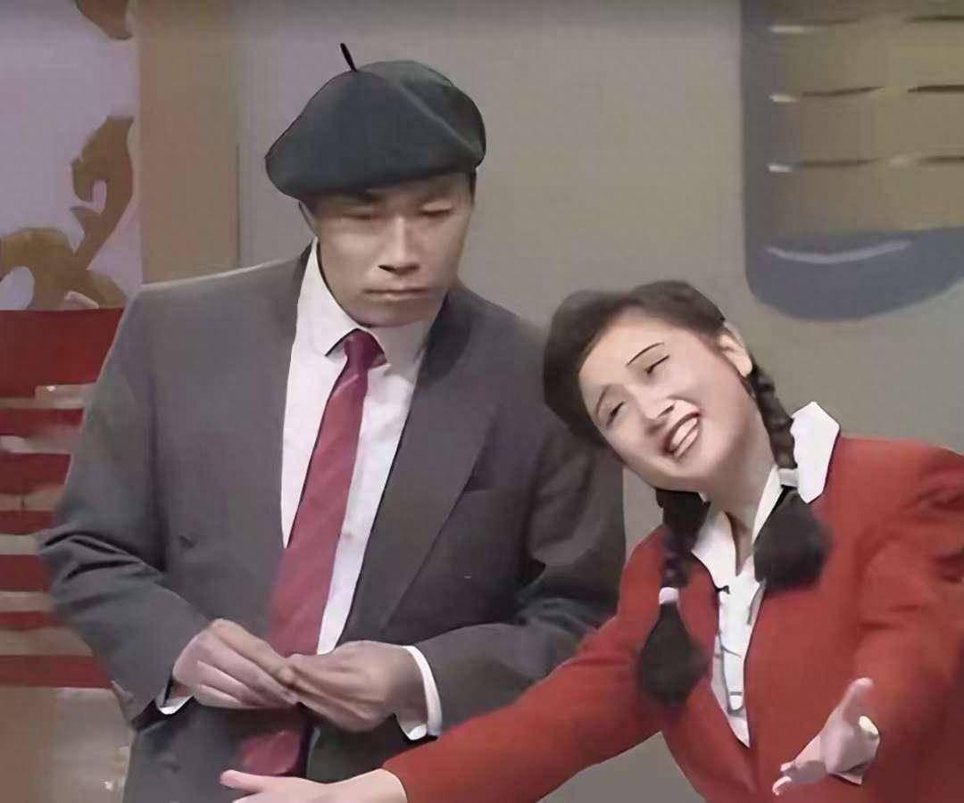 从春晚常客到隐退幕后：魏积安的喜剧人生与家庭抉择