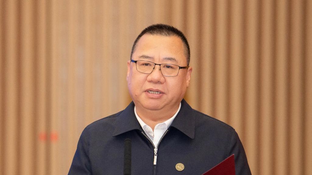 朱孔军调任武汉大学党委书记，黄泰岩卸任职务