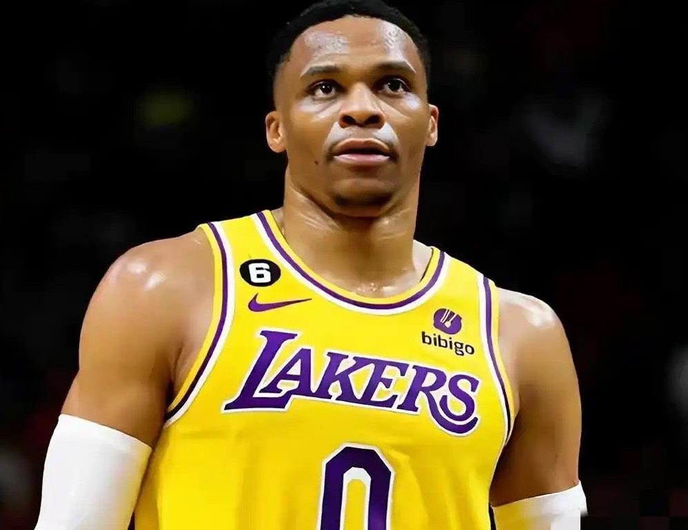 历史三双王威少陷困境：拒绝360万后无人问津，NBA生涯或终结？